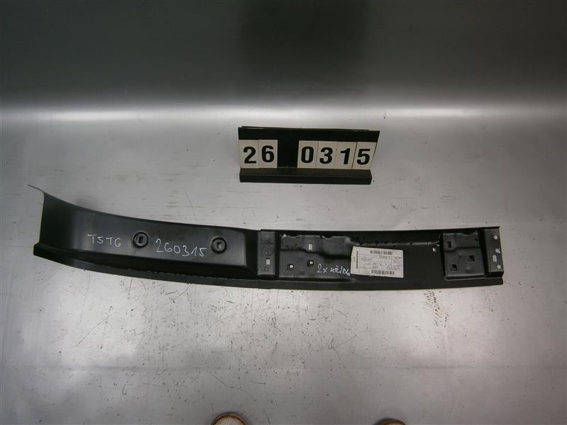 zadní plech nástupního zavazadlového prostoru 7H0 803 638 B