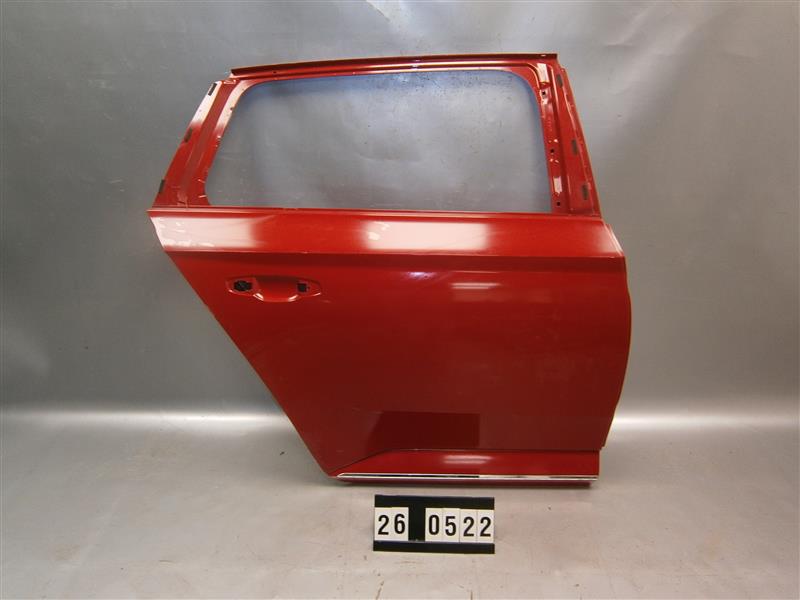 pravé zadní dveře Škoda Superb III kombi