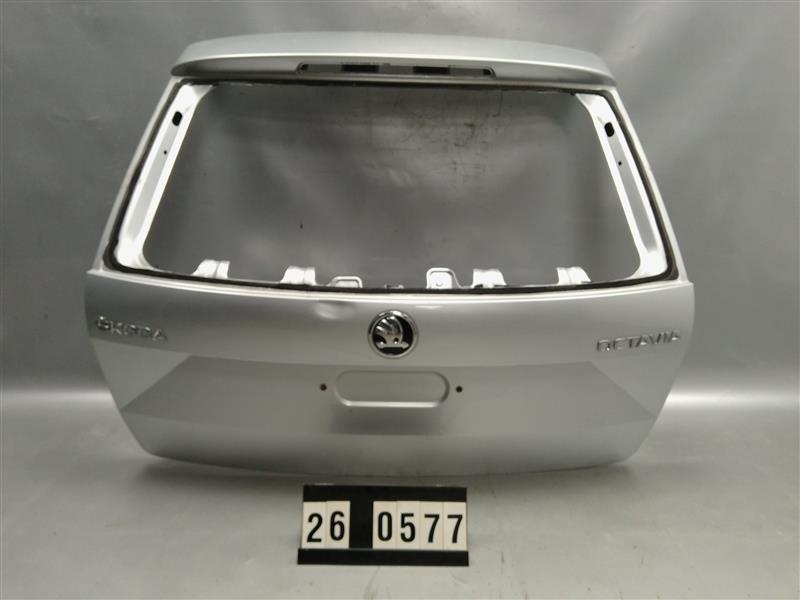 zadní páté dveře Škoda Octavia III kombi 5E9 827 173